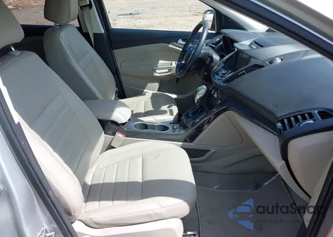 2016 Ford Escape Titanium из США, поврежденный, VIN 1FMCU0J96GUA70101